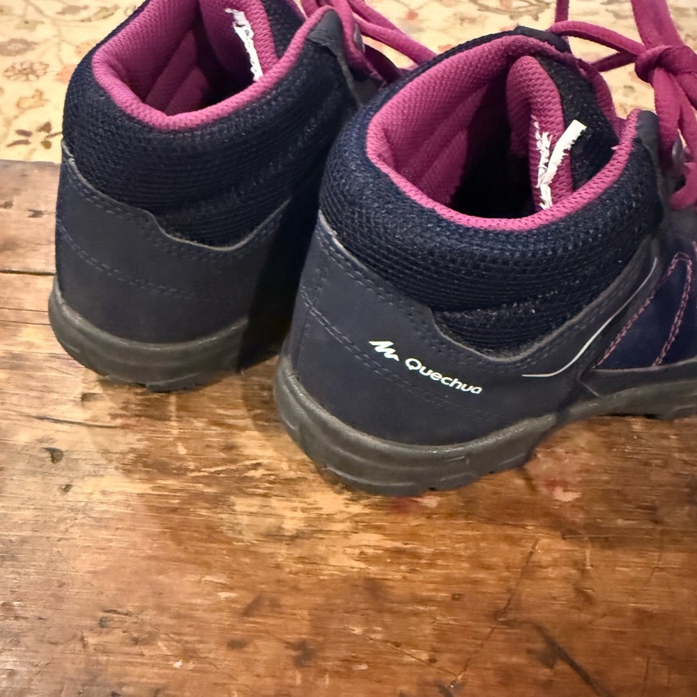 Quechua Navy and Pink Kids High-Top Sneakers - Picture 2 of 4